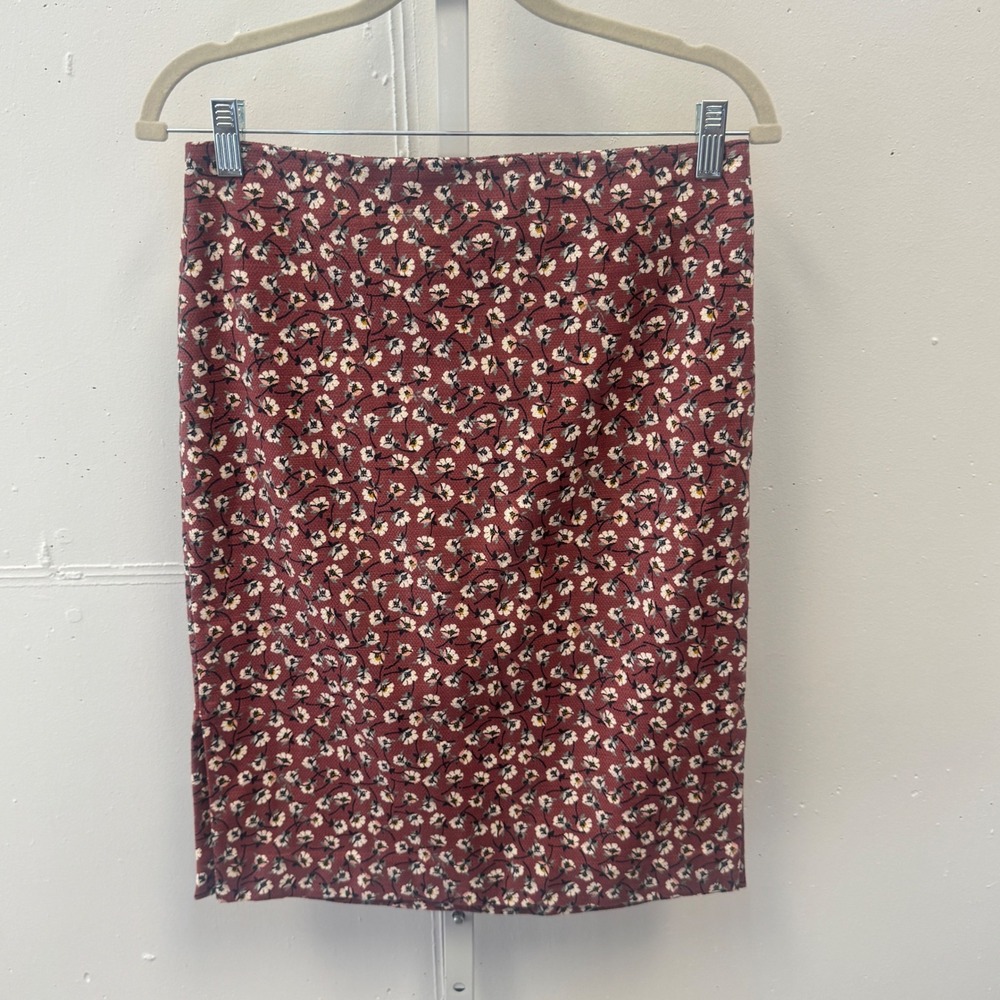 Loft Outlet Floral Pencil Skirt Burgundy Red White Flowers Size 4 486677 Casual